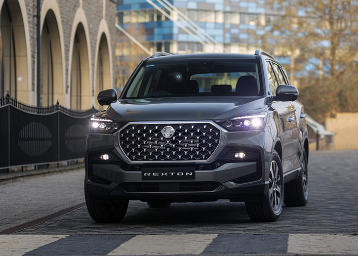 SsangYong Rexton car in the street